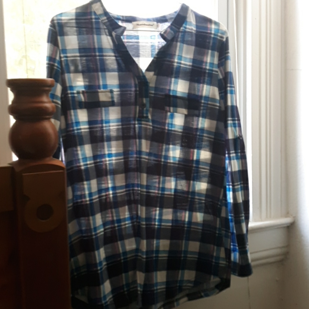 Long sleeved  shirt